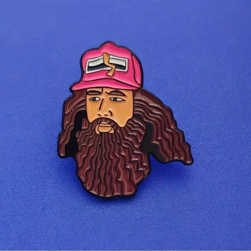 Forrest Gump Enamel Pin - Picture 2 of 4